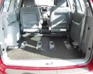 Лоток багажного/грузового отсека CARBOX купить